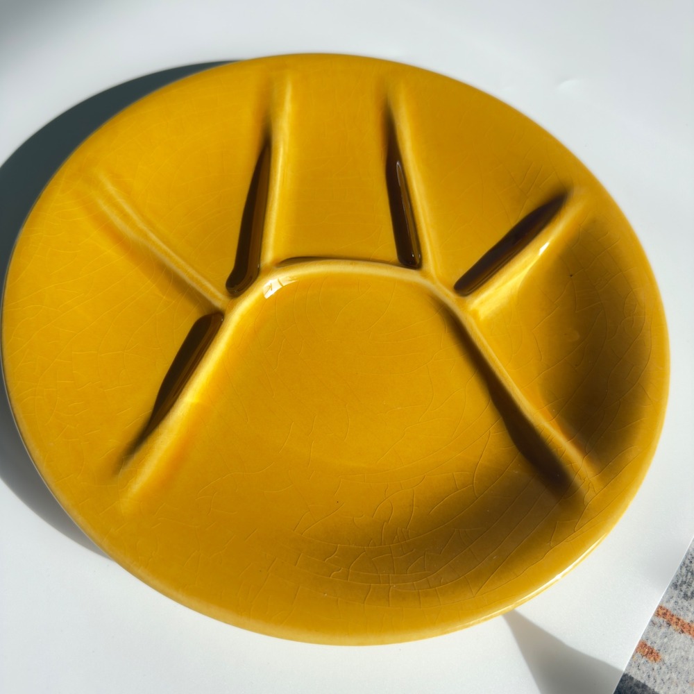 Boch Freres Keratux Divided Plate Ceramic Yellow 9.5in Vintage Belgium MCM - Picture 8 of 9